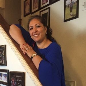 Meet your Posher, Yvette